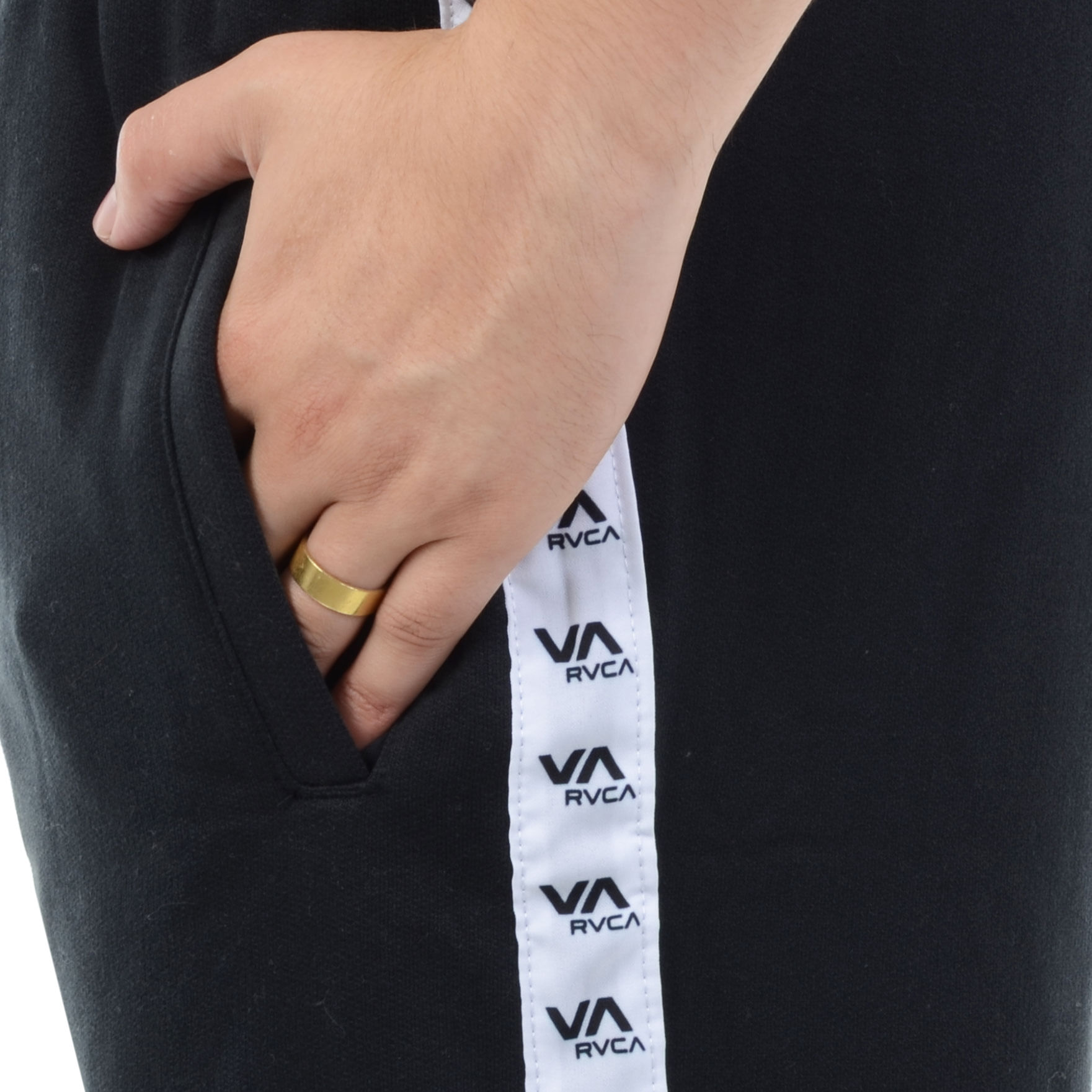 fendi ring bolsa bugs