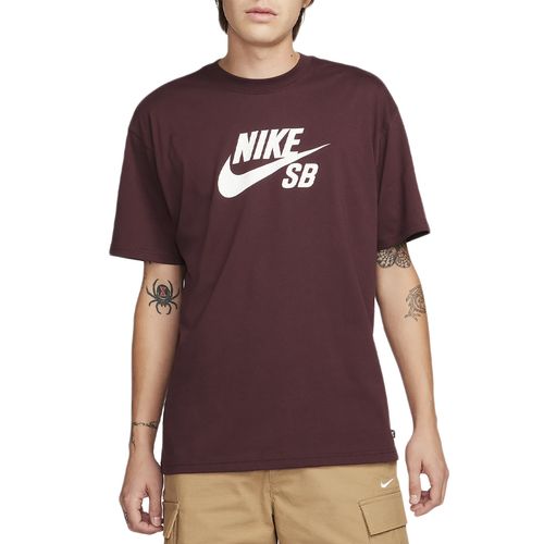 Camiseta-Masculina-Nike-SB-Logo-Burgundy-Crush-VINHO